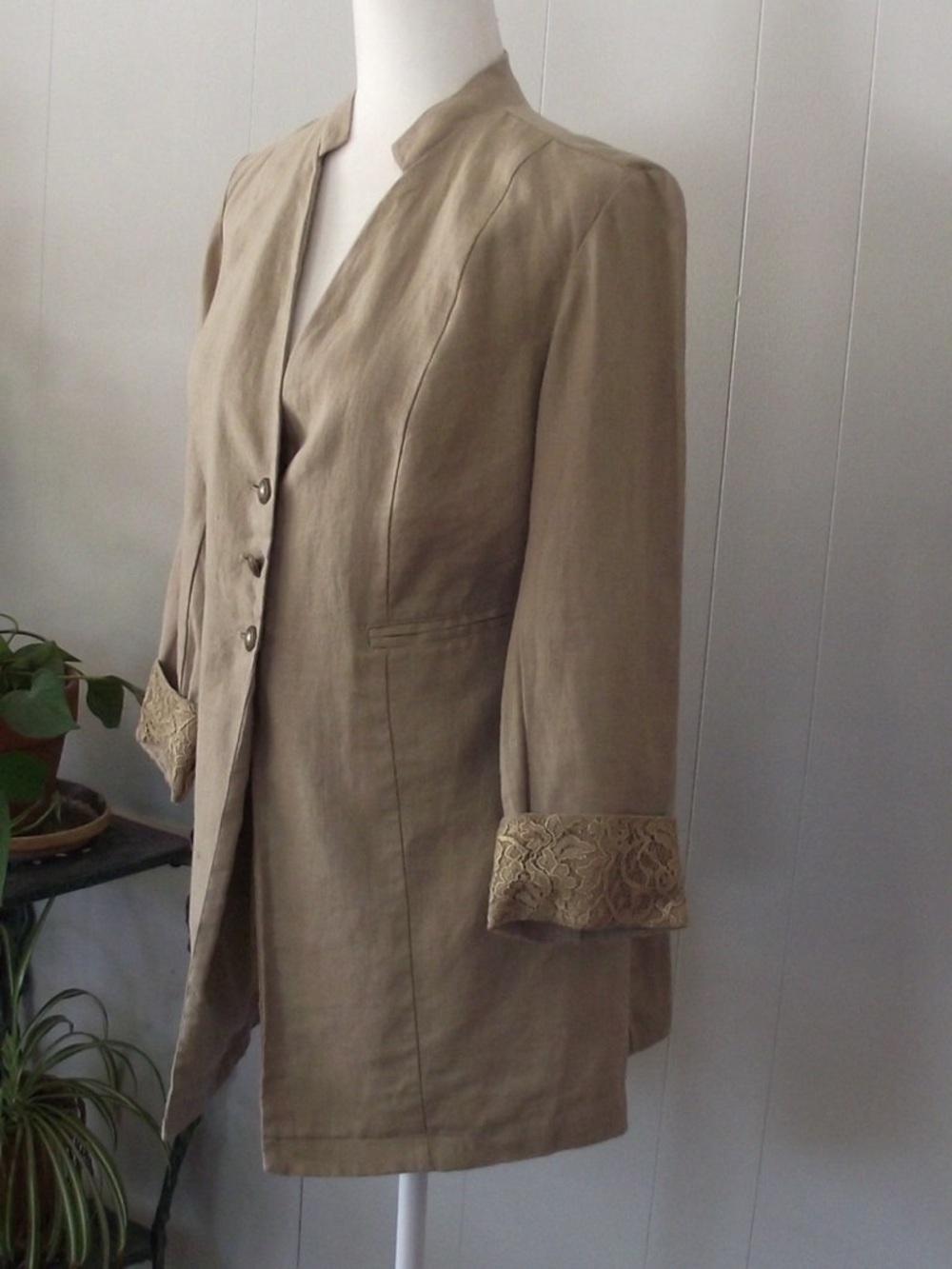 Chico's Beige Longline Blazer with Lace Cuffs - Picture 3 of 12